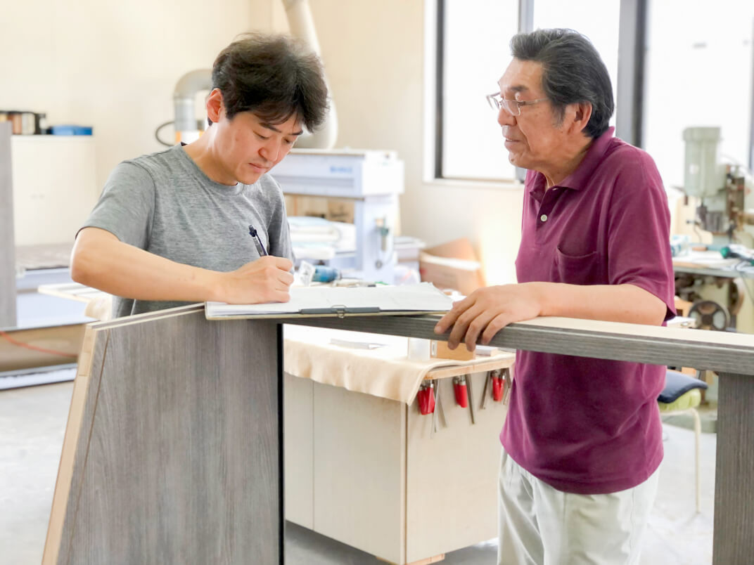 作業風景　2人で作業